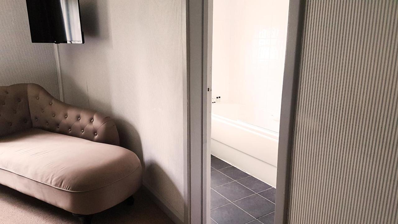 The Royal Oak Duddington Bed & Breakfast Stamford Bagian luar foto
