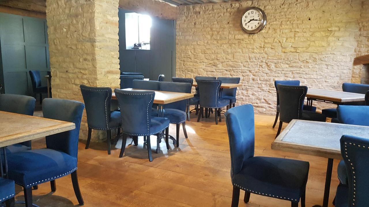 The Royal Oak Duddington Bed & Breakfast Stamford Bagian luar foto
